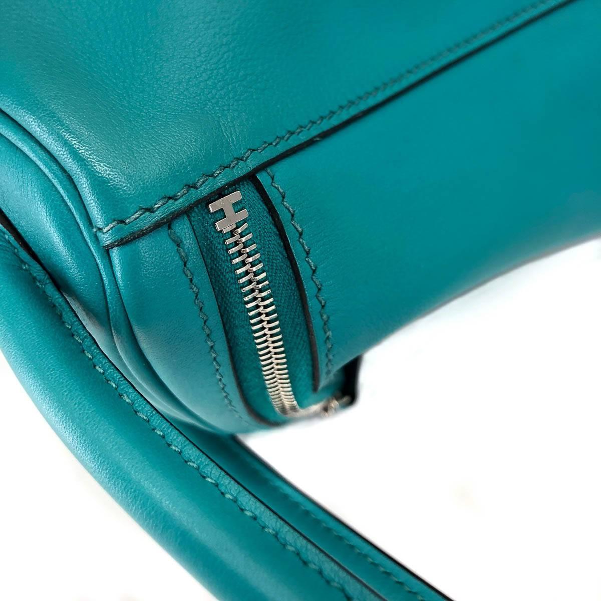 Hermes Handbag Lindy 26 in Blue Lagoon Turquoise Swift Leather with Palladium hw For Sale 9