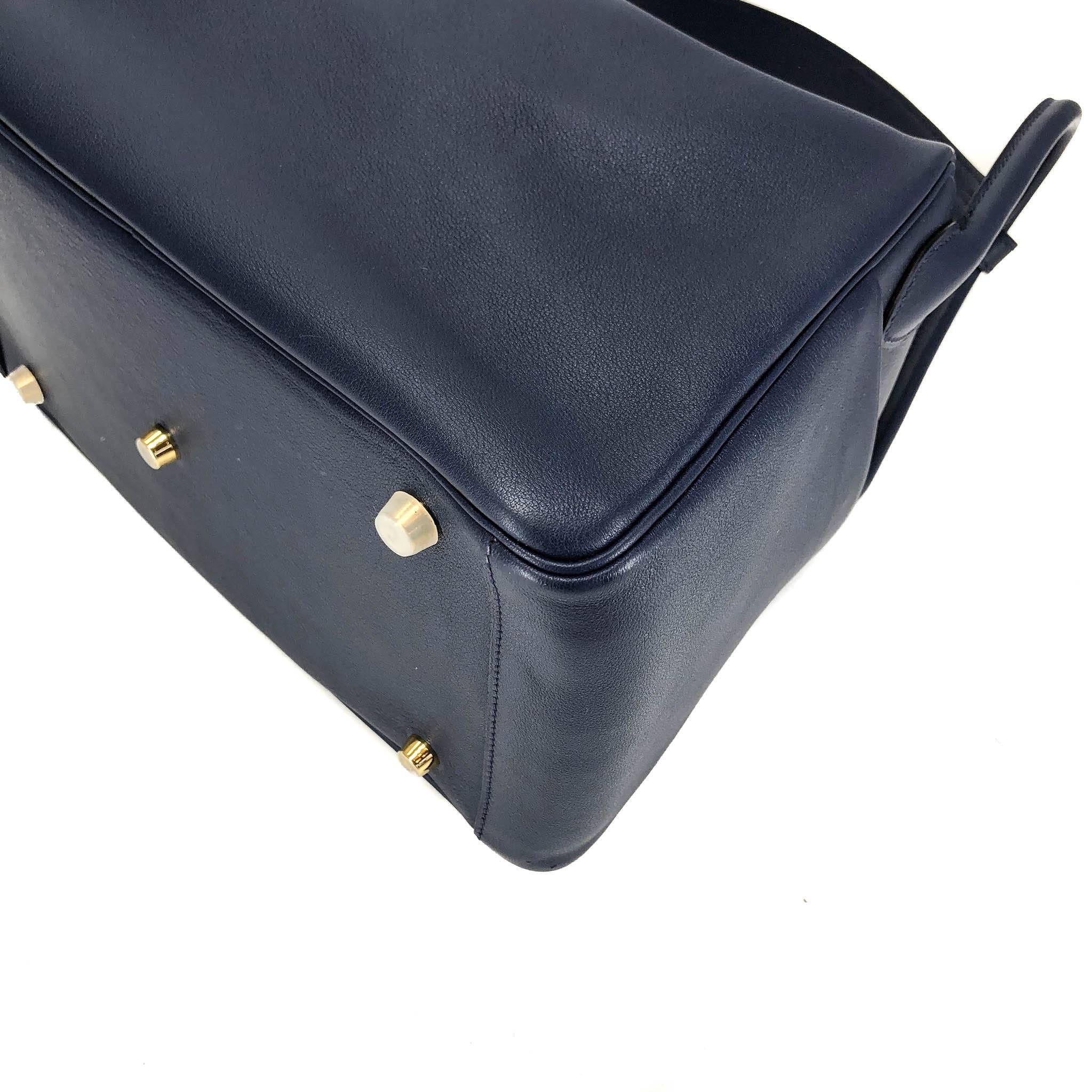 Black Hermes Handbag Lindy 30 Blue Nuit with Rouge Tomate Interior Gold Hardware (ghw) For Sale