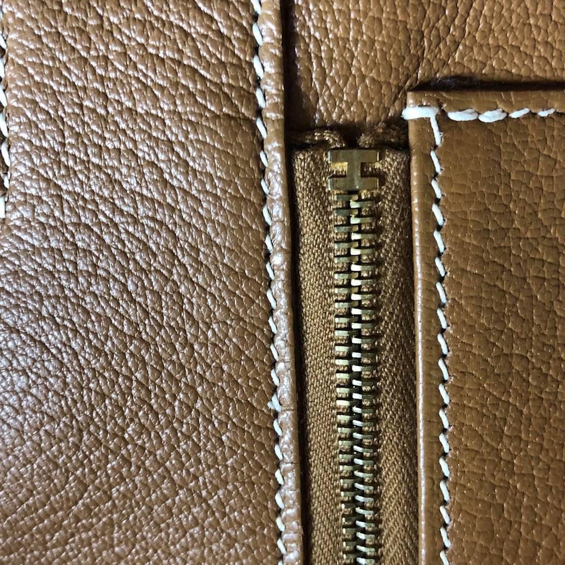 Hermes Handbag Birkin 35 in Gold Clemence Leather with Gold Hardware (ghw) For Sale 14