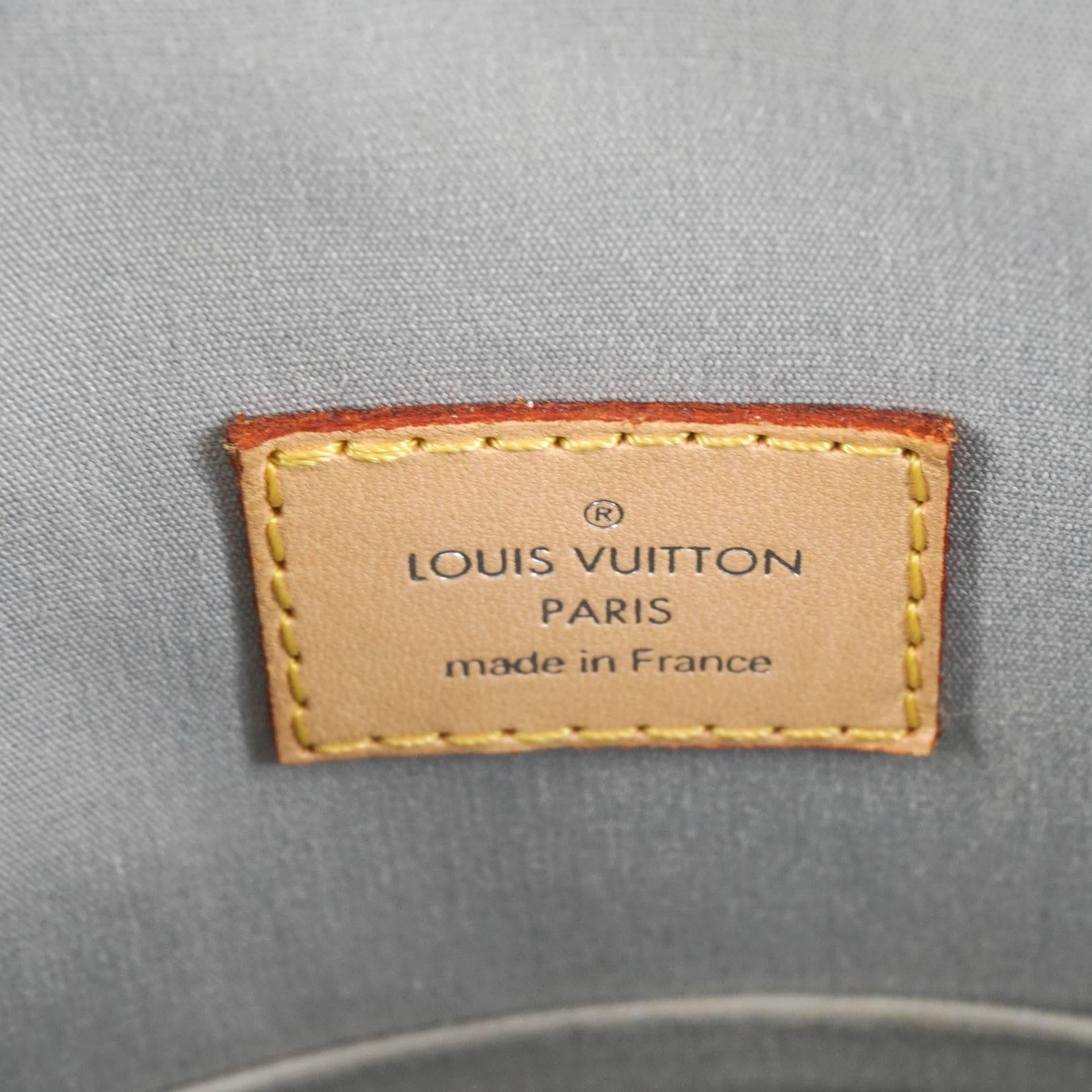 Louis Vuitton Monogram Miroir Lockit Handbag in Silver with Silver Hardware For Sale 12