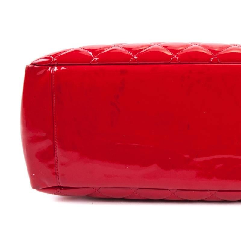 Chanel Quilted Red Patent Leather GST  For Sale 6