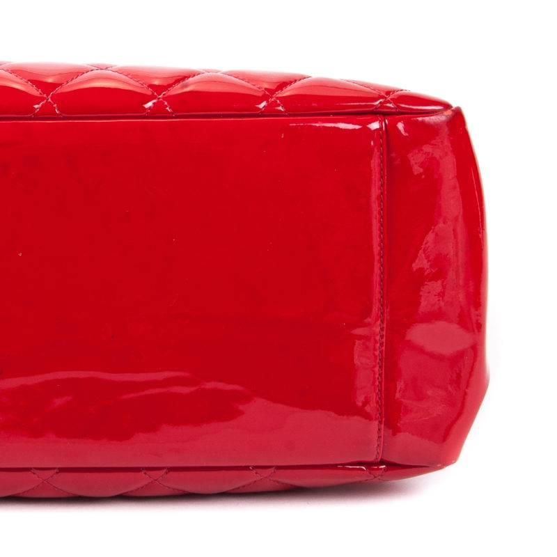 Chanel Quilted Red Patent Leather GST For Sale 5