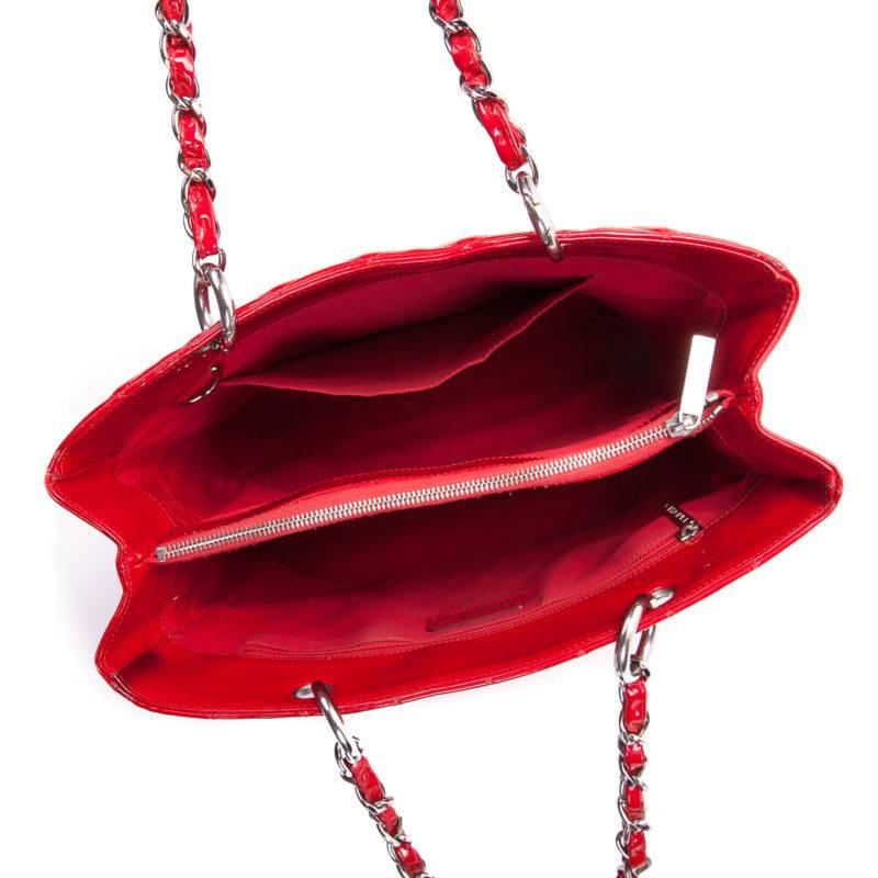 Chanel Quilted Red Patent Leather GST For Sale 8