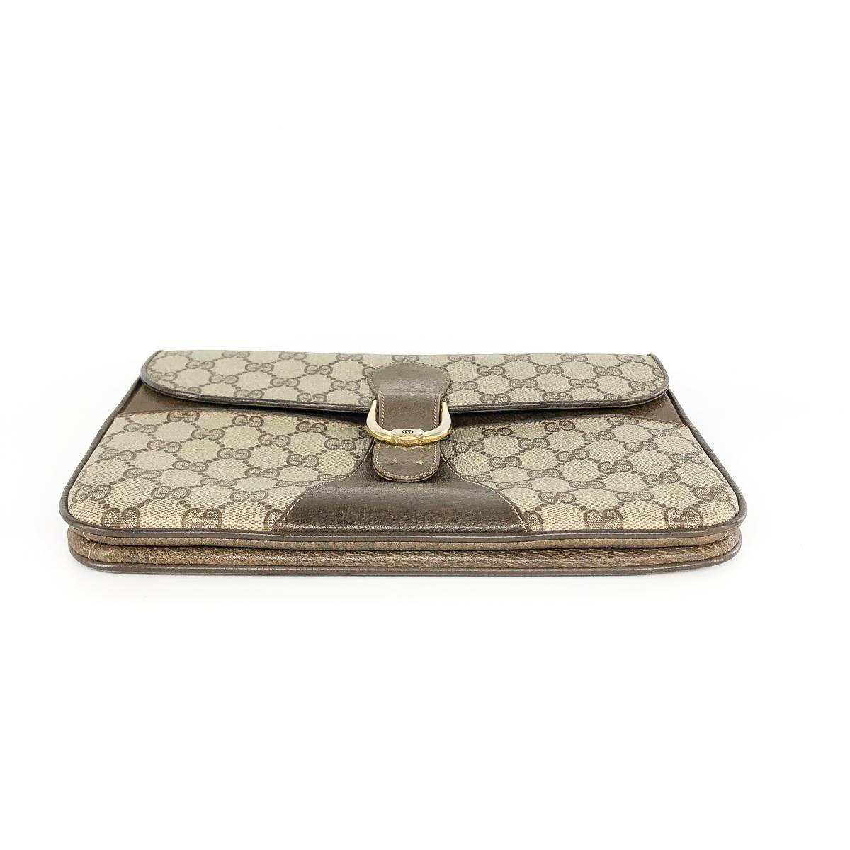Brown Gucci Vintage GG Monogram Clutch crossbody with Strap and Gold Hardware For Sale