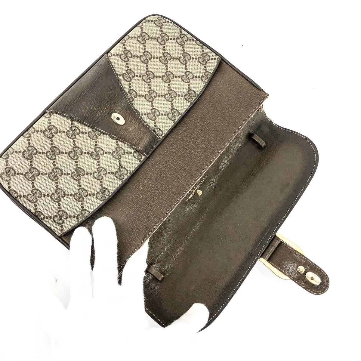 Gucci Vintage GG Monogram Clutch crossbody with Strap and Gold Hardware For Sale 1