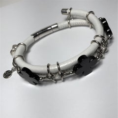 Rock Lily ( NEW ) White Leather Bangle Bracelet With Black Agate Clovers