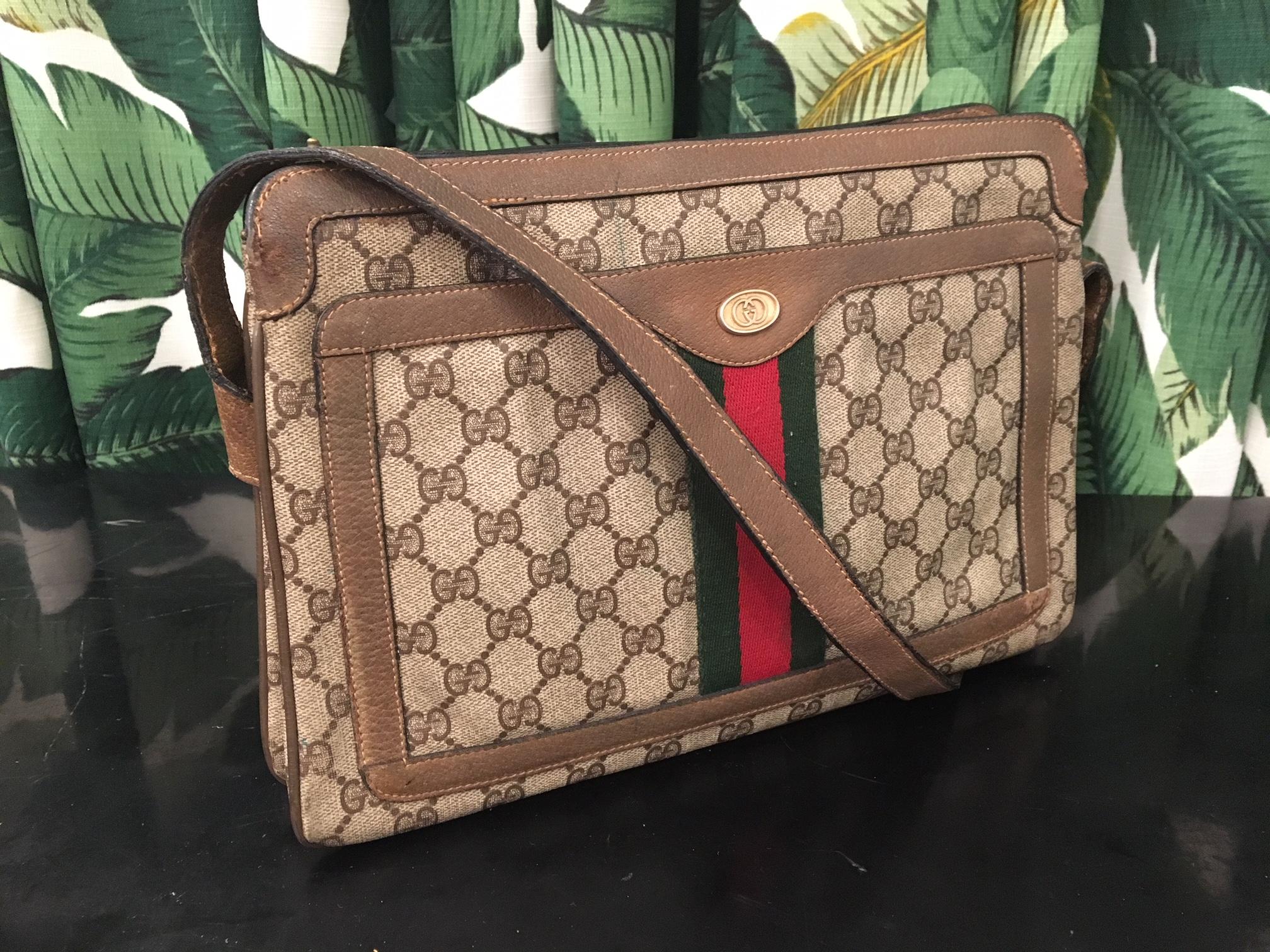 Vintage 1980s Gucci Monogram Crossbody Handbag 7