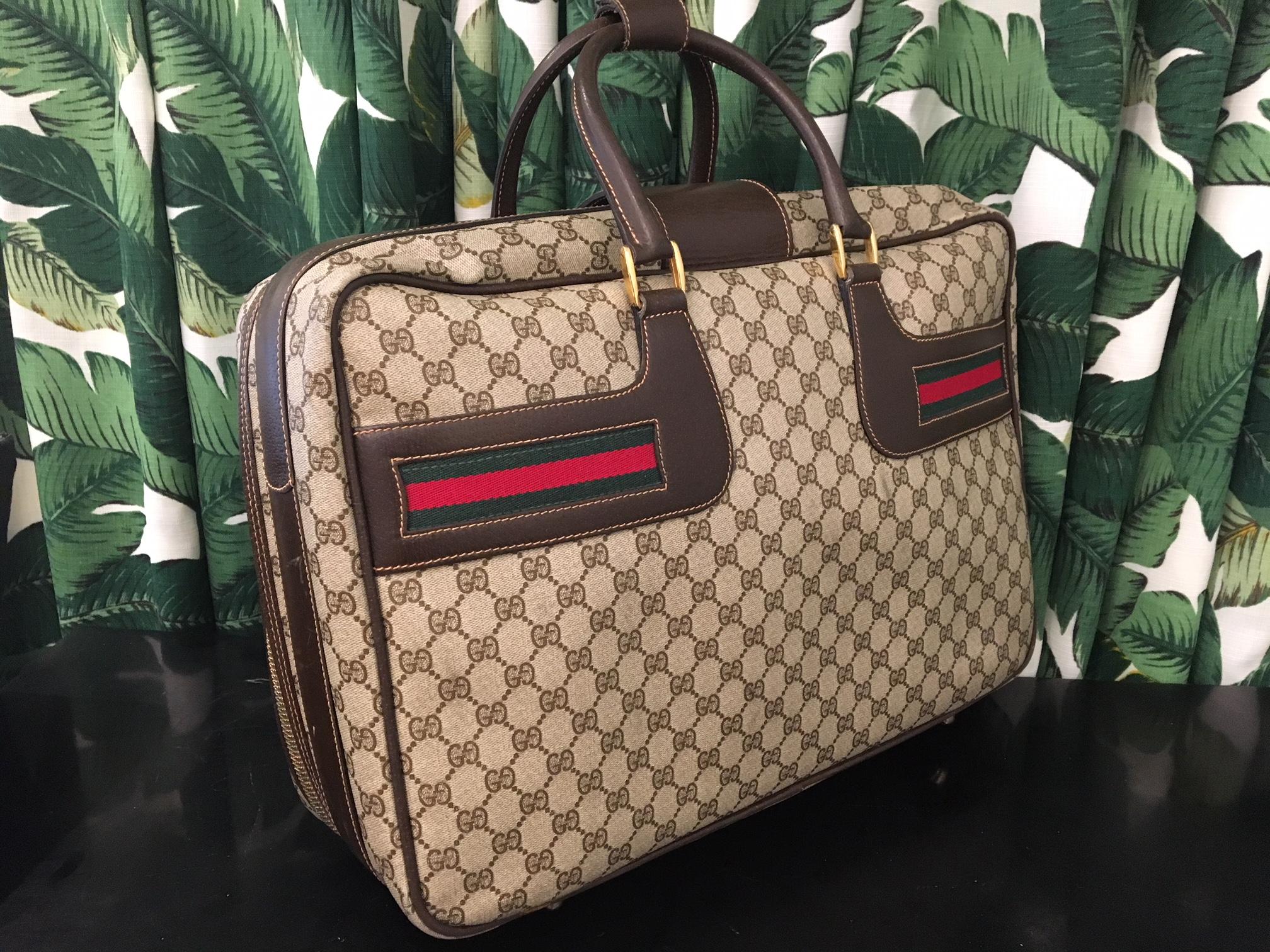 1980er Gucci-Gepäcktasche mit Monogramm „GG“  (Braun)