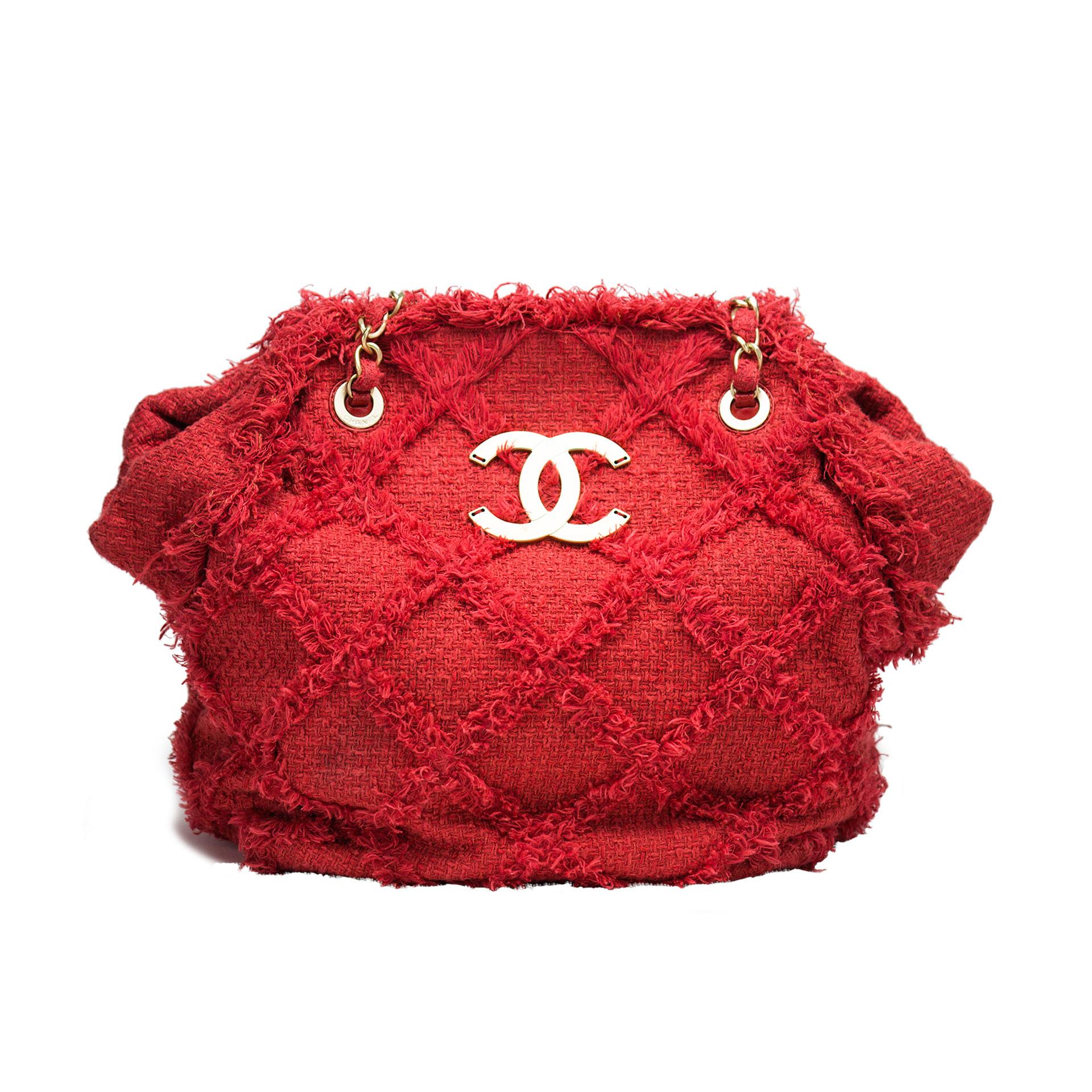red crochet bag