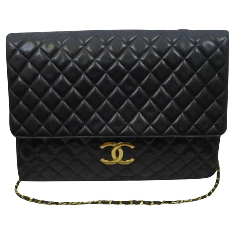 Chanel Jumbo 13 Maxi 2.55 Flap Chain Shoulder Bag Black Lambskin Leather  ref.204084 - Joli Closet