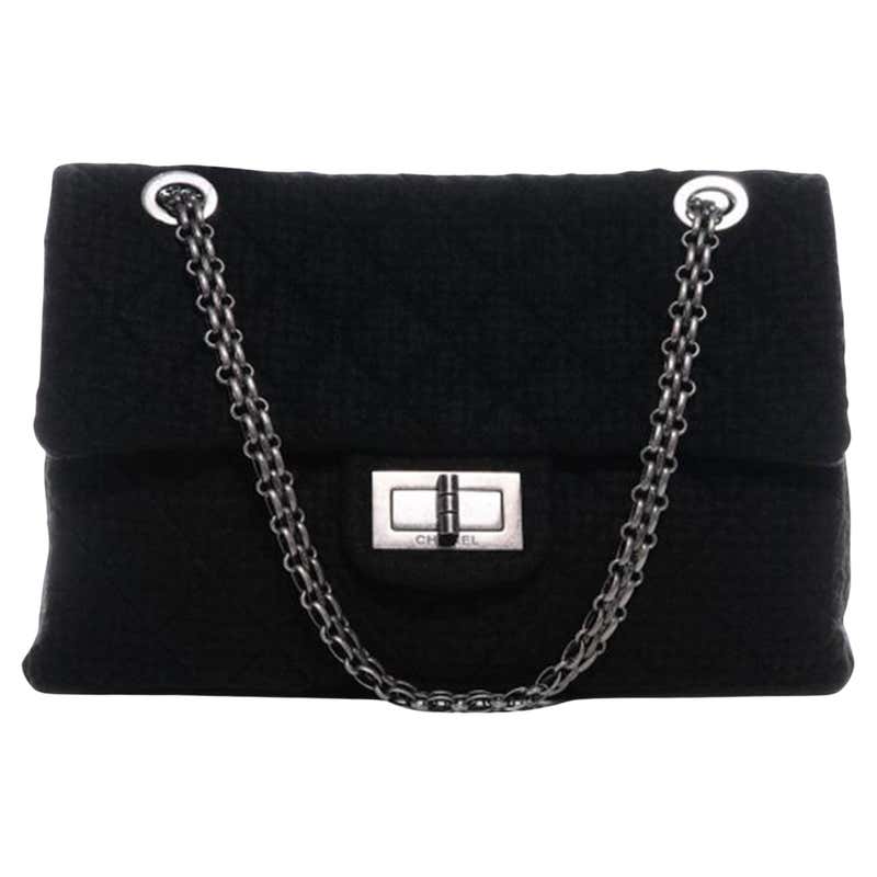 Chanel Black Leather Hula Hoop Shoulder Bag For Sale at 1stDibs ...