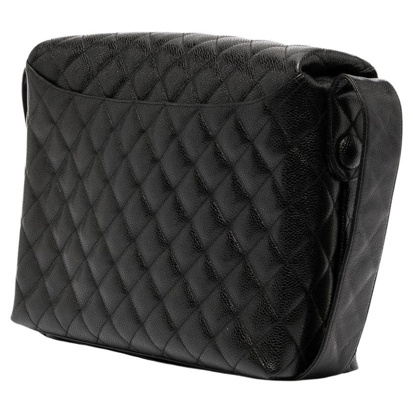 Chanel Vintage 90's Black Caviar Quilted  CC Classic Flap Crossbody Shoulder Bag In Good Condition For Sale In Miami, FL