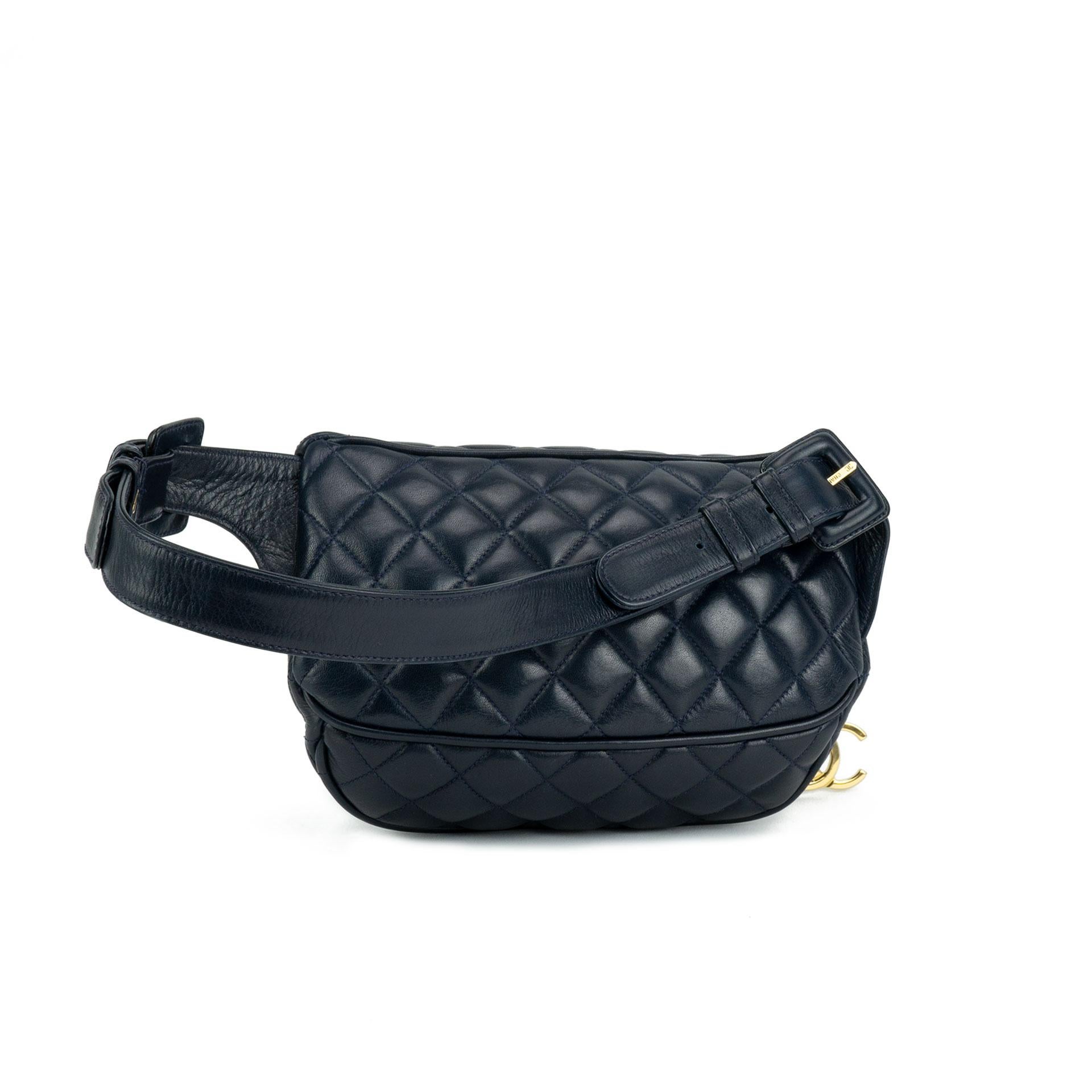 Black Chanel Quilted Lambskin Vintage Fanny Pack Waist Belt Bum Bag, 1990s  For Sale