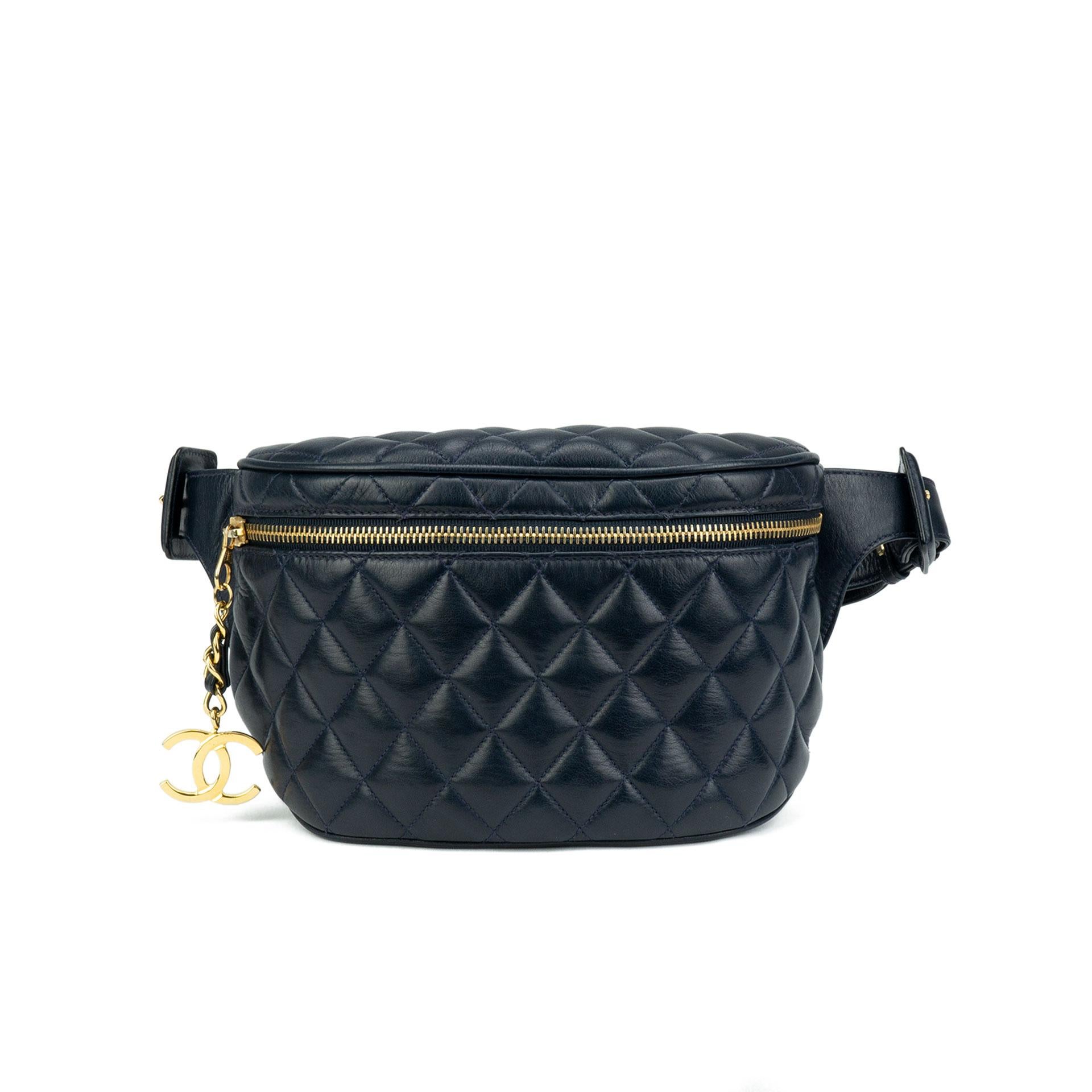 Chanel vintage quilted leather fanny pack features gold hardware.

1991 {Vintage 31 Years}
Gold Hardware
Blue quilted lambskin leather
CC logo medallion charm 
Zippered closure
Waist size is 75 cm / 30