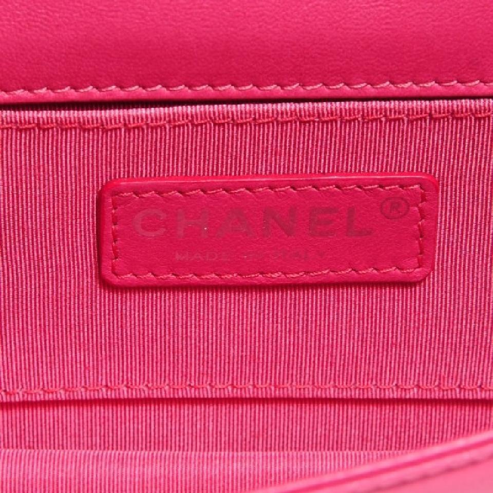 Chanel Hot Pink Ombre Umhängetasche aus Lackleder mit Ziegelklappe  im Angebot 10
