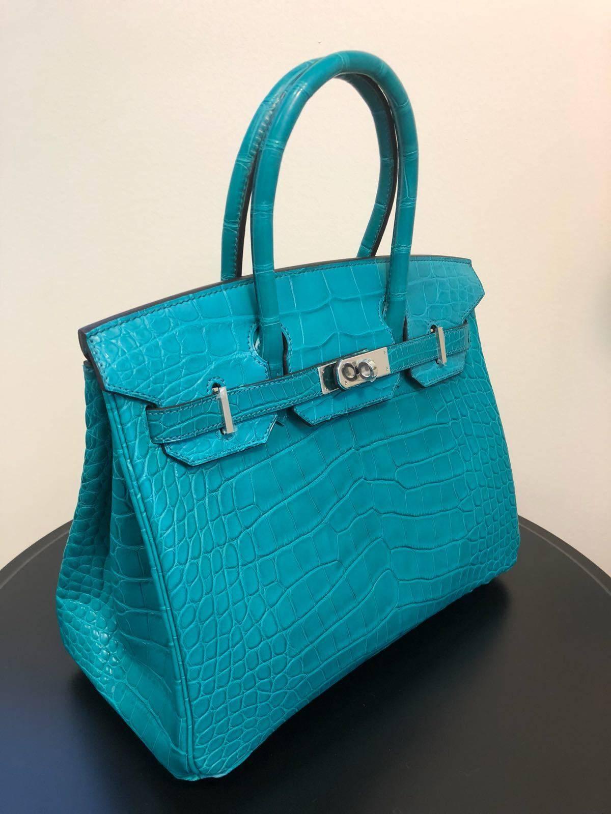 Hermes Birkin Bag Blue Paon 30 Alligator Missis Mat palladium hardware In New Condition In Nicosia, CY