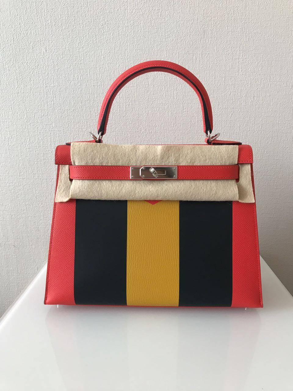 New never worn Hermes Bag
Kelly
Size 28
Leather Epsom
Limited Edition
Palladium hardware

Comes full set: 
Original box
Invoice
Raincoat
Padlock & Keys
Dustbag
