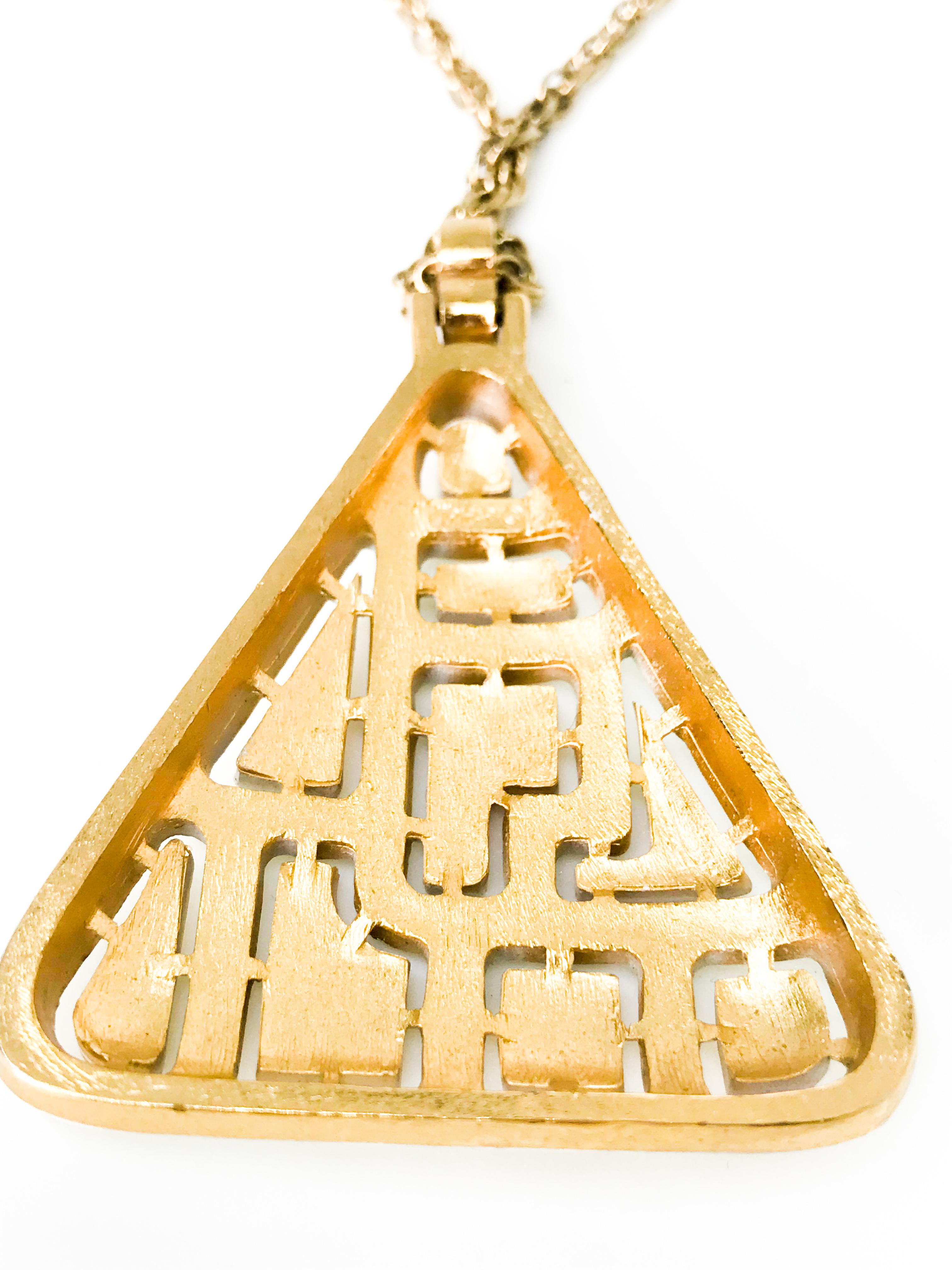 Crown Trifari Vintage Modernist Pendant Necklace, 1970s In Good Condition In London, GB