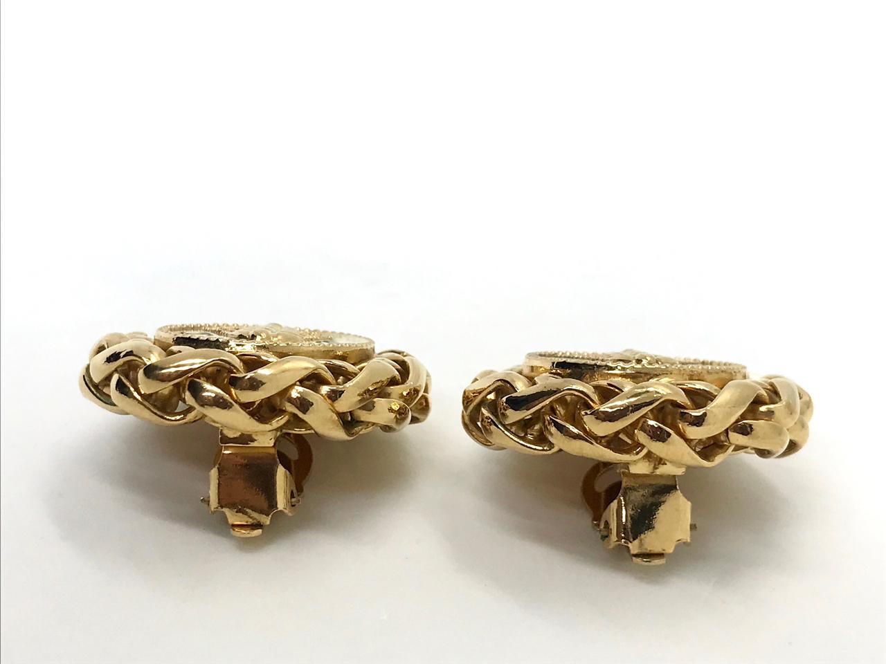 Contemporary Chanel 1980s Vintage Gold Plated CC Logo Wheat Clip On Earrings