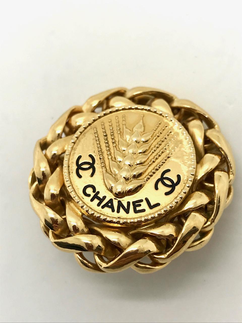 Chanel 1980s Vintage Gold Plated CC Logo Wheat Clip On Earrings 2