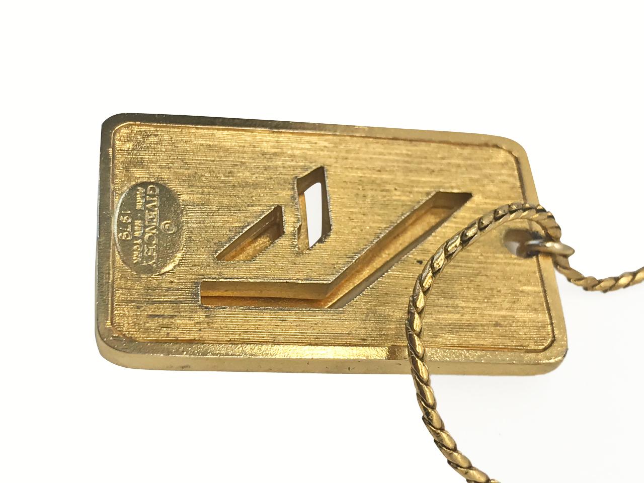 Givenchy 1970s Gold Plated G Logo Pendant Necklace   (Zeitgenössisch)