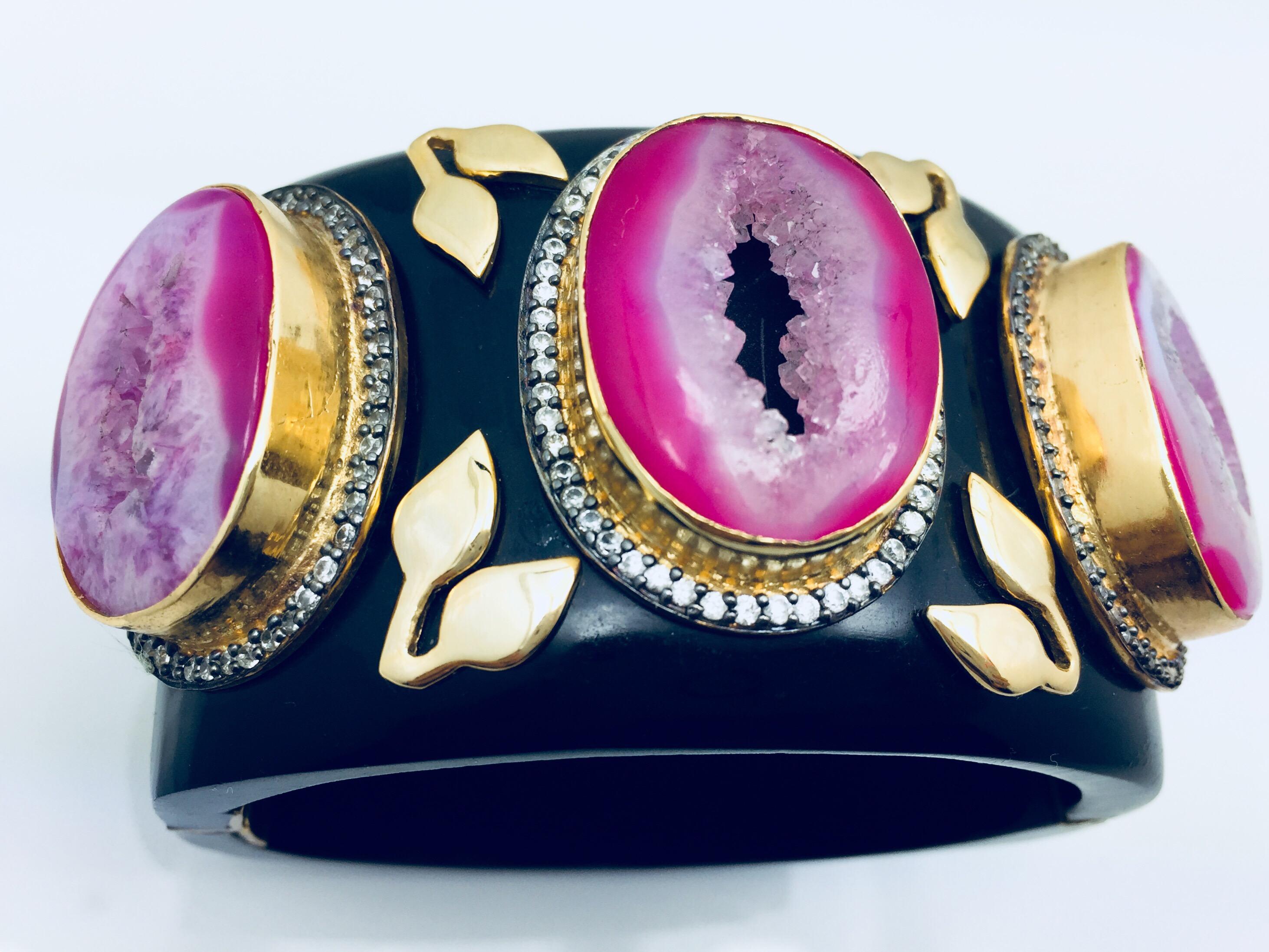 Moderno Bracciale con cratere geodetico e druzy in vendita