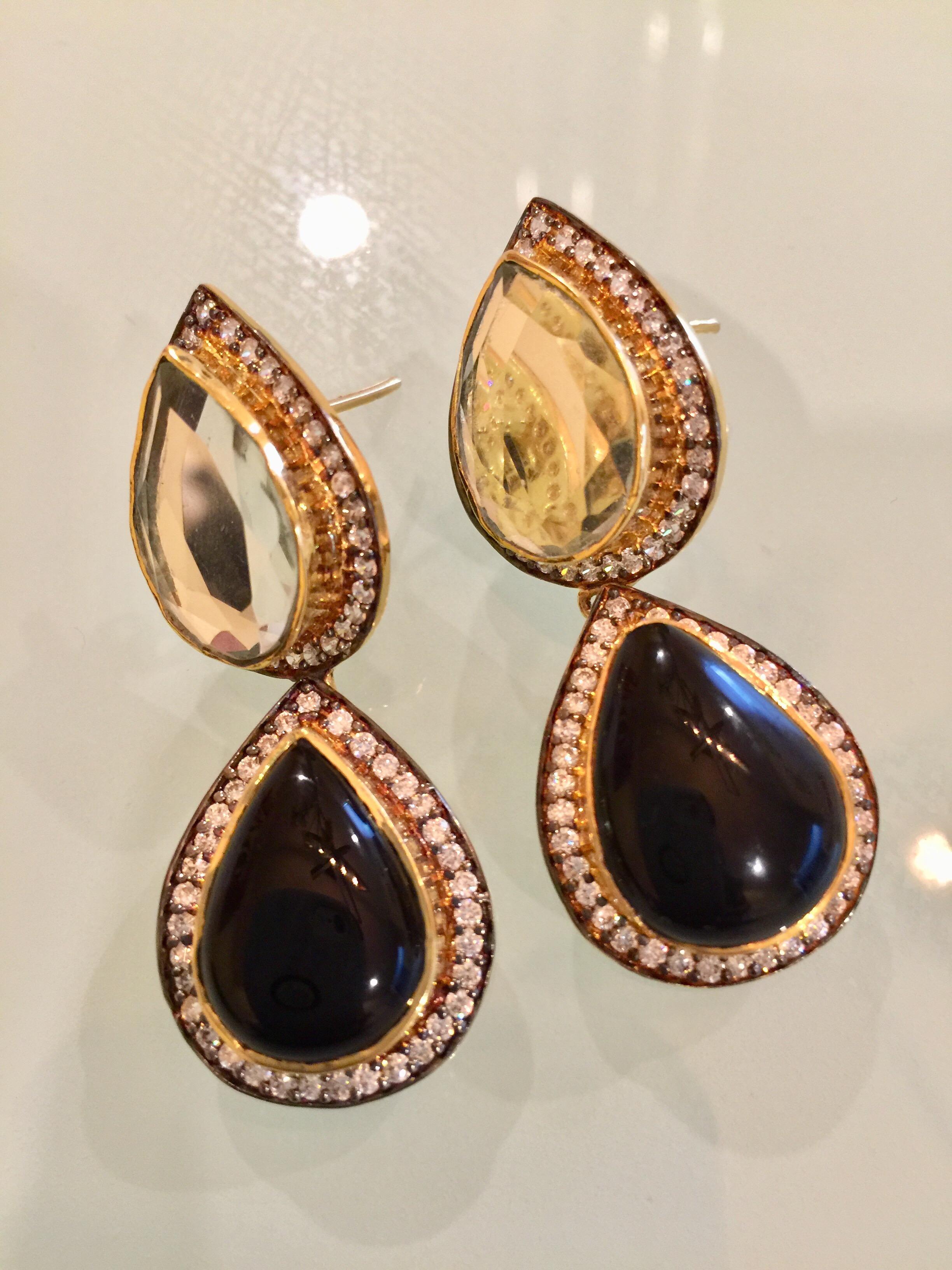 Light reflecting polki mirror stones & resin earrings is framed with sparkling cubic zircon. Earrings have a fish hook closure for pierced ears.

FOLLOW  MEGHNA JEWELS storefront to view the latest collection & exclusive pieces.  Meghna Jewels is