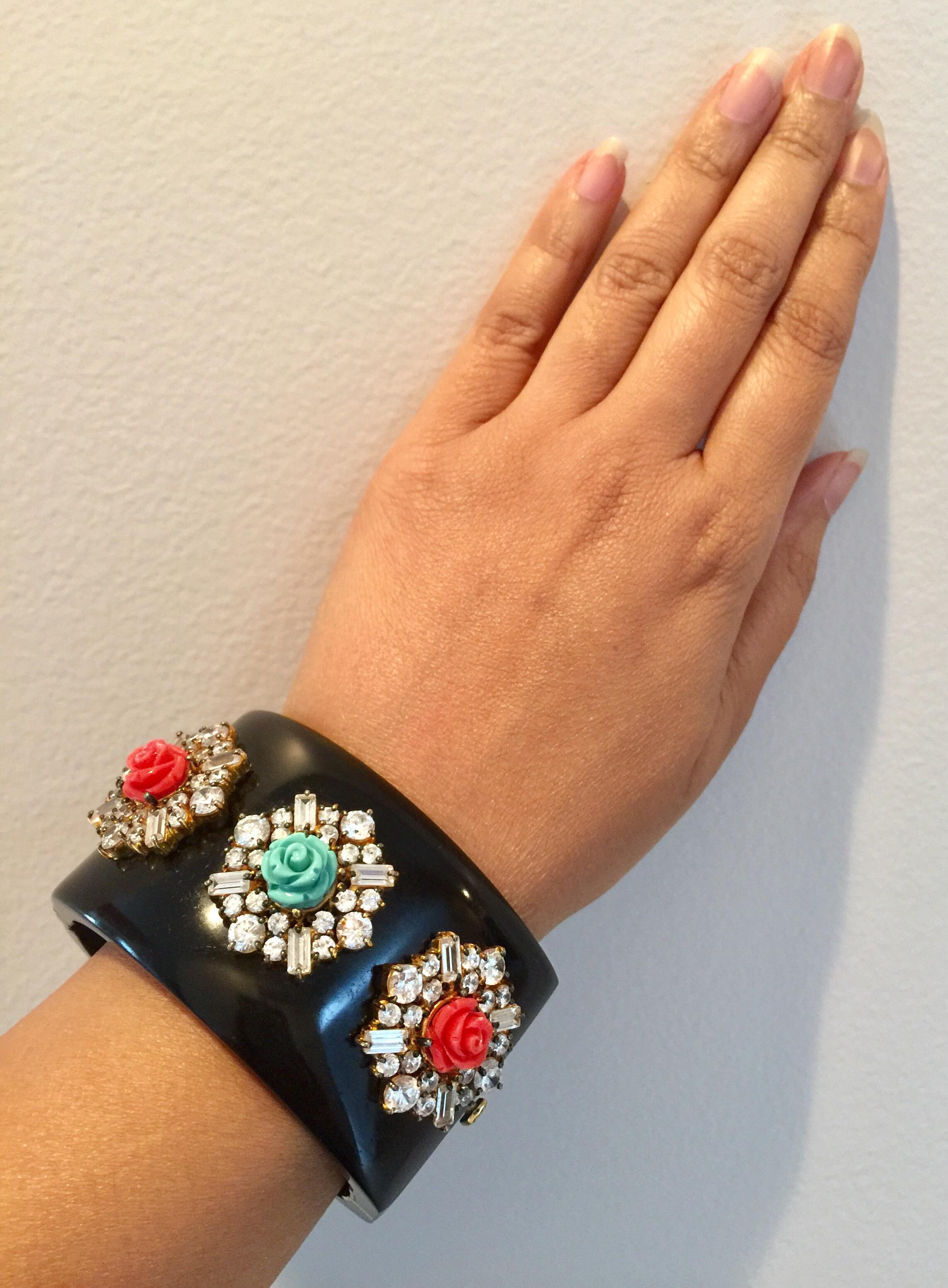 Black Resin Statement Floral Cuff In New Condition For Sale In Hoffman Estates, IL