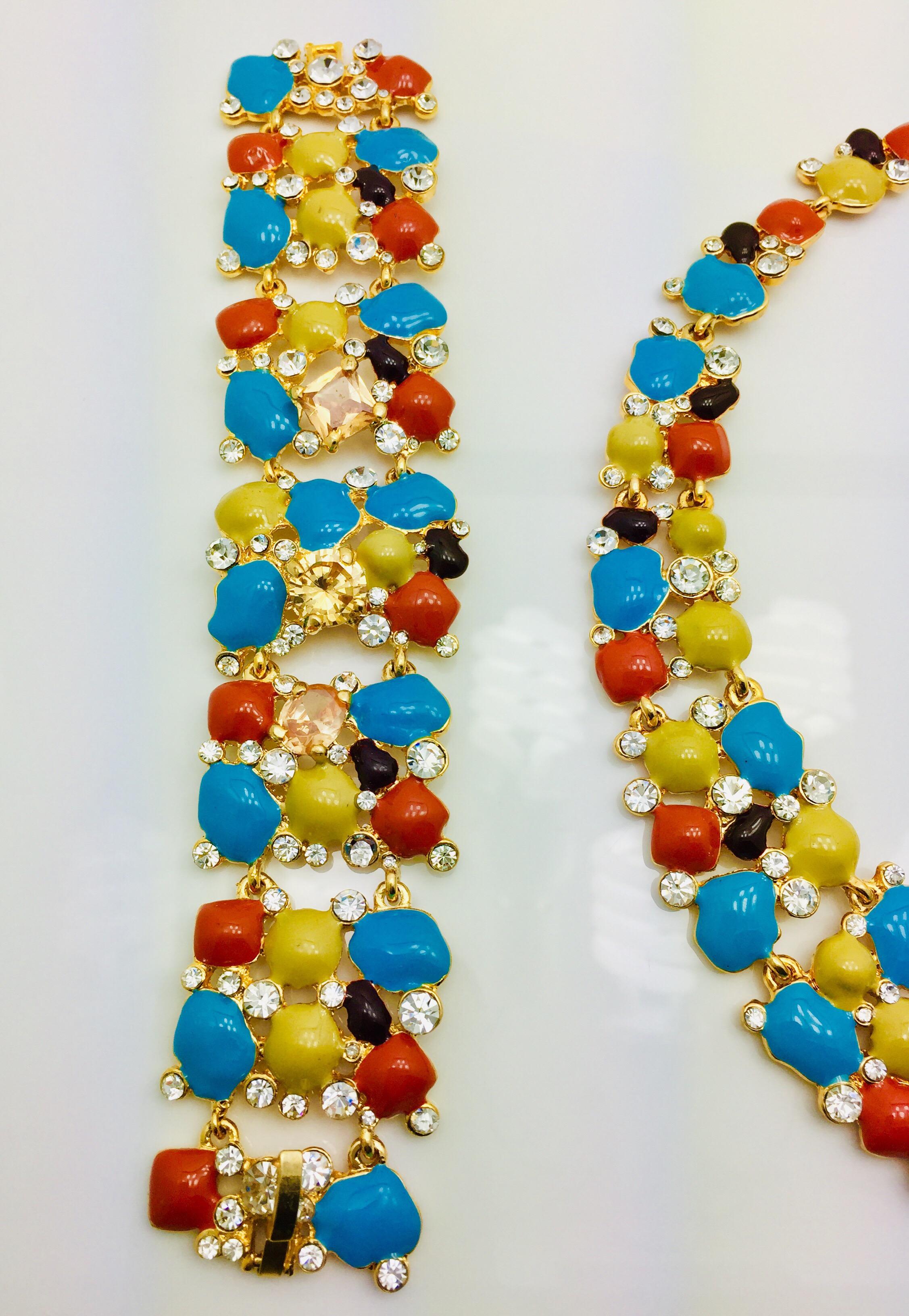Meghna Jewels Enamel Florence Necklace Earrings Bracelet Set In Excellent Condition In Hoffman Estates, IL