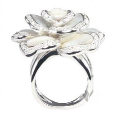 Sterling Silver Rhodium Plating Flower Style Mother Of Pearl Fashion Ring byFeri