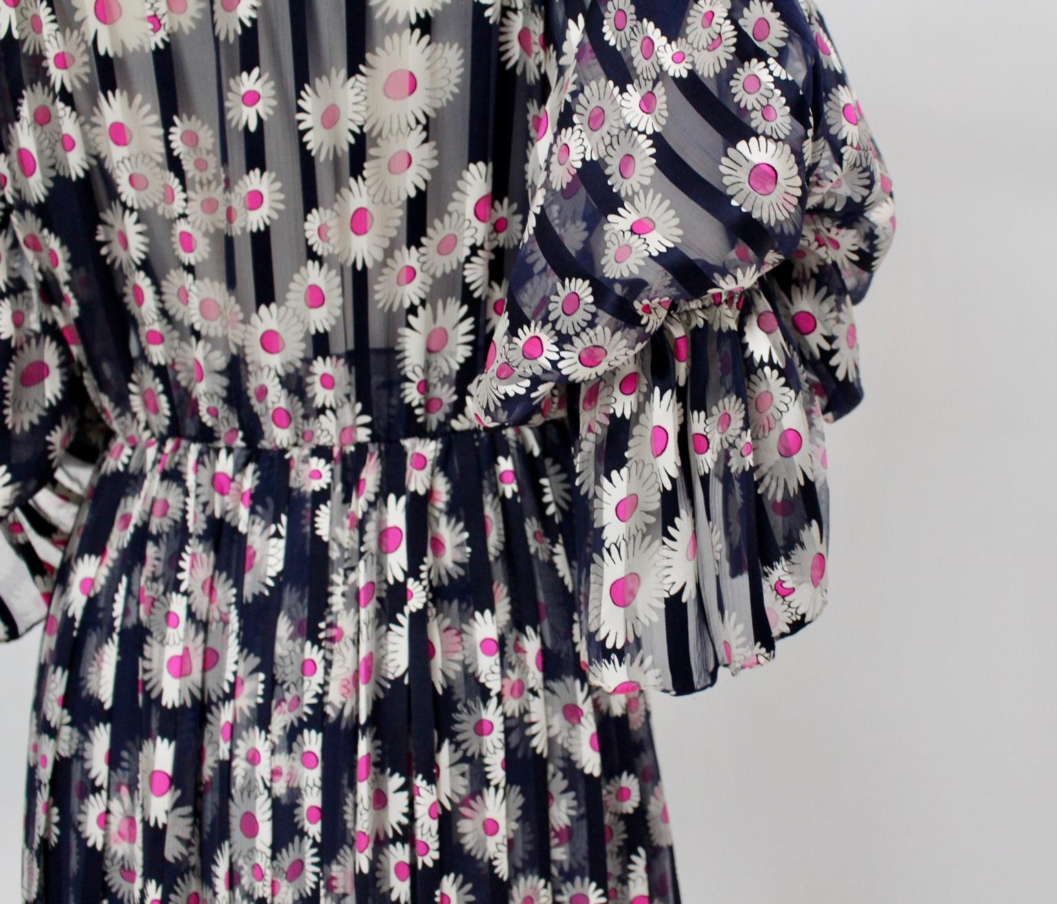 Blue Pleated Vintage Silk Day Dress with pink flowers 1980s 8