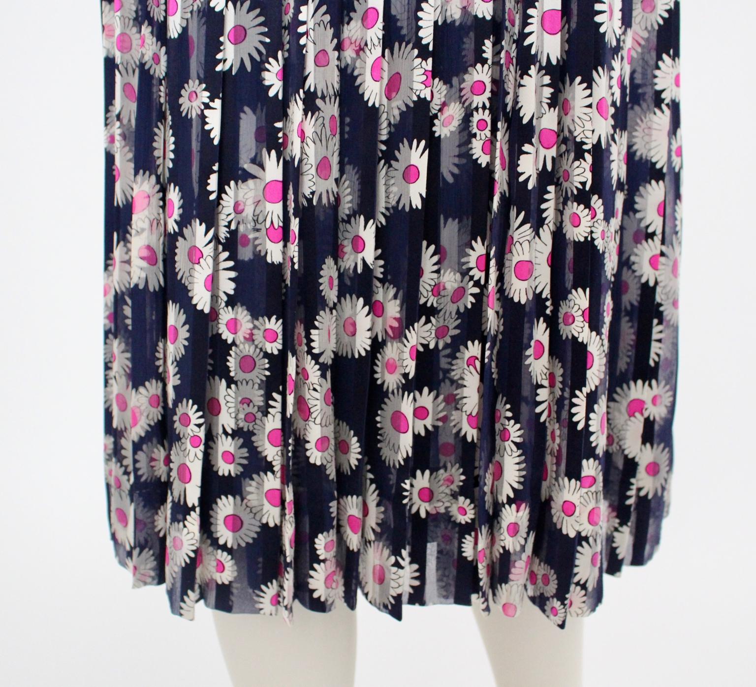 Blue Pleated Vintage Silk Day Dress with pink flowers 1980s 11
