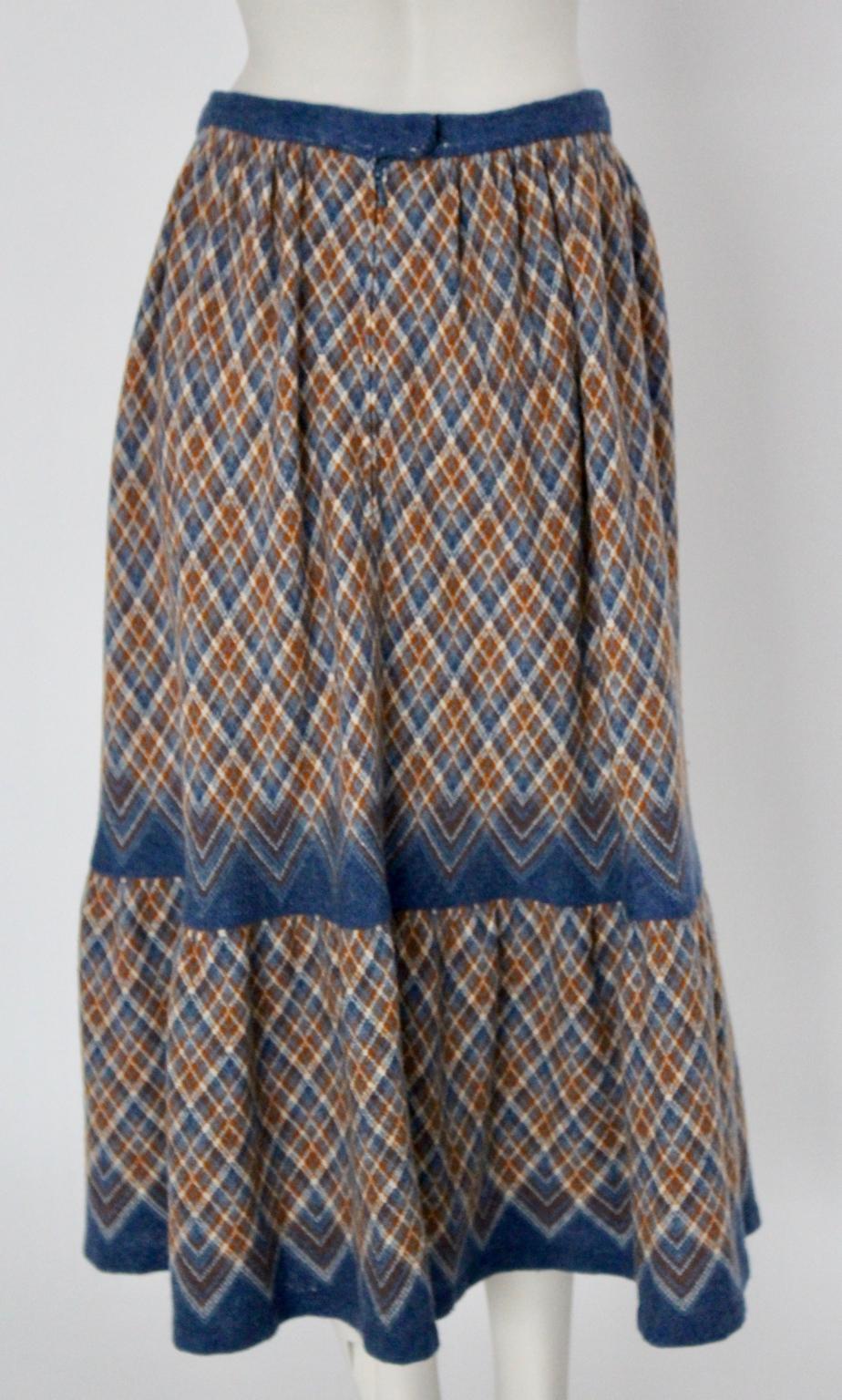 Wool Midi Vintage Skirt Bohemian 1970s For Sale 2