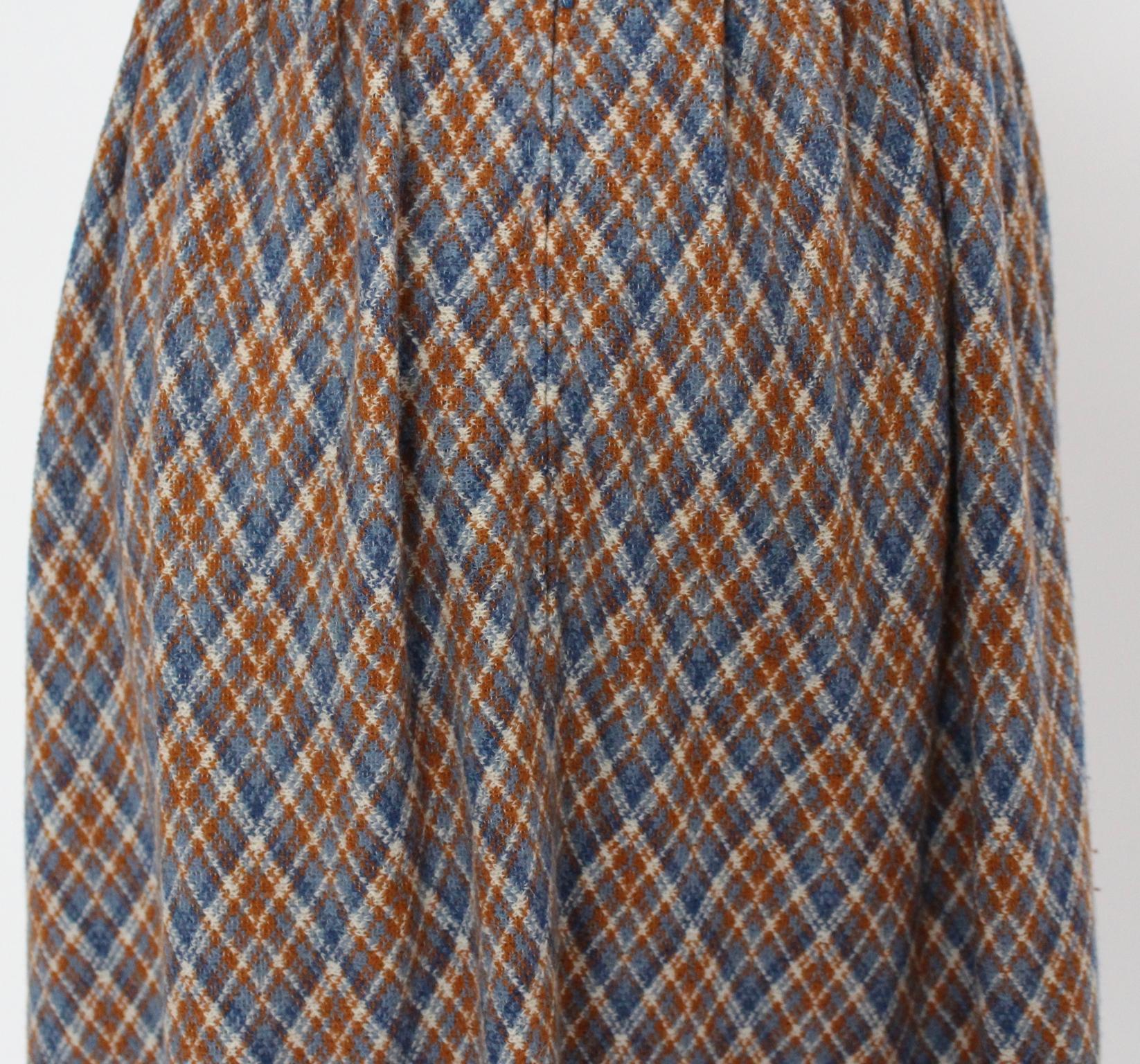 Wool Midi Vintage Skirt Bohemian 1970s For Sale 4