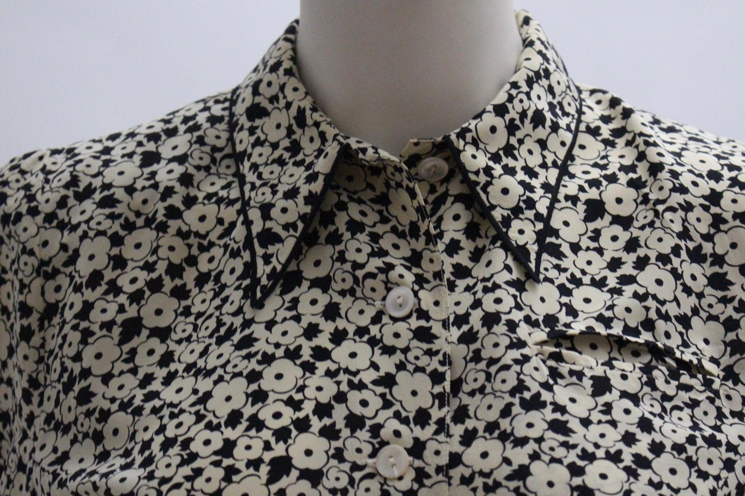 Lolita Lempicka Vintage Silk Blouse with Flower Allover Print  1980s For Sale 2