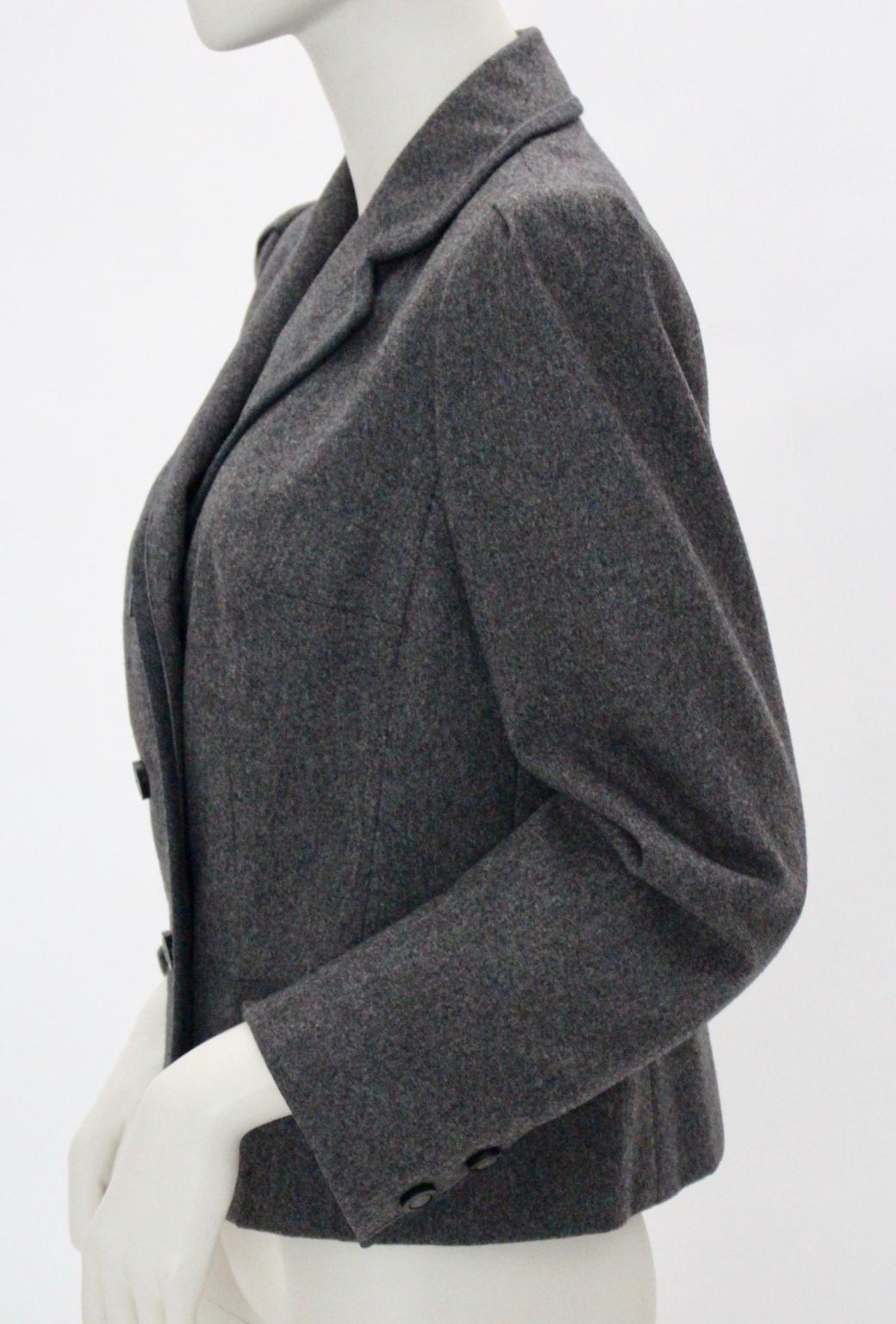 Vintage Grey Flannel Wool Double Breasted Jacket 1980s In Good Condition For Sale In Vienna, AT