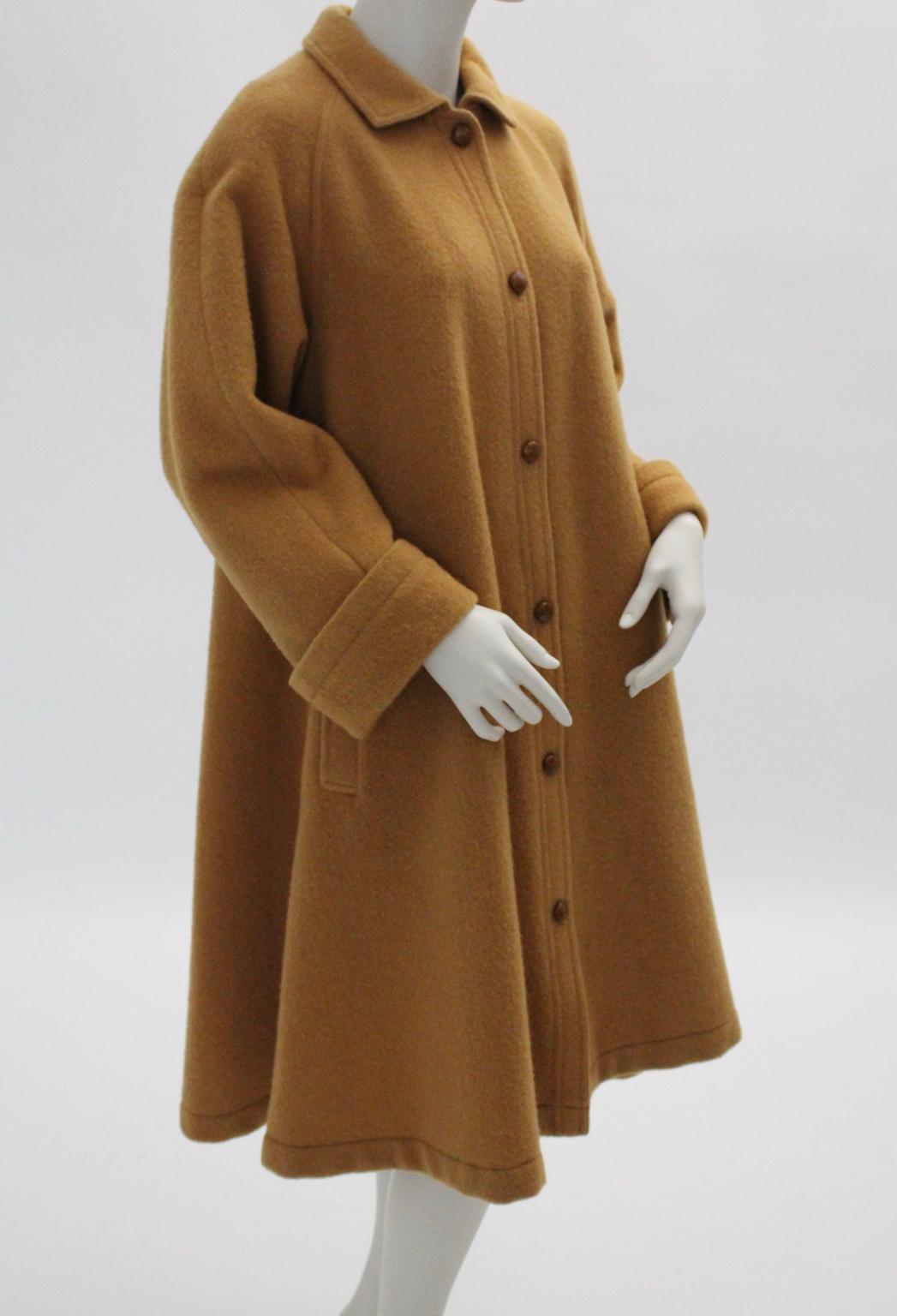 Brown Guy Laroche Diffusion Paris Vintage Wool Coat 1970s For Sale