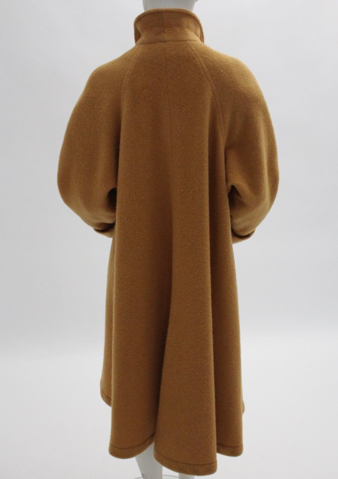 Guy Laroche Diffusion Paris Vintage Wool Coat 1970s For Sale 4