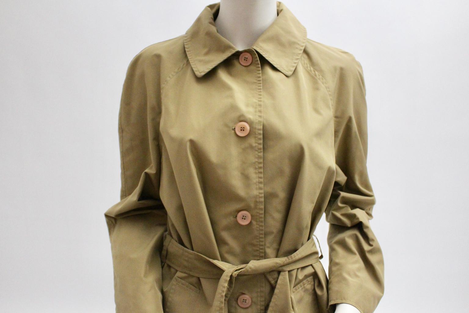 Alberta Ferretti Vintage Trenchcoat Italy  For Sale 5