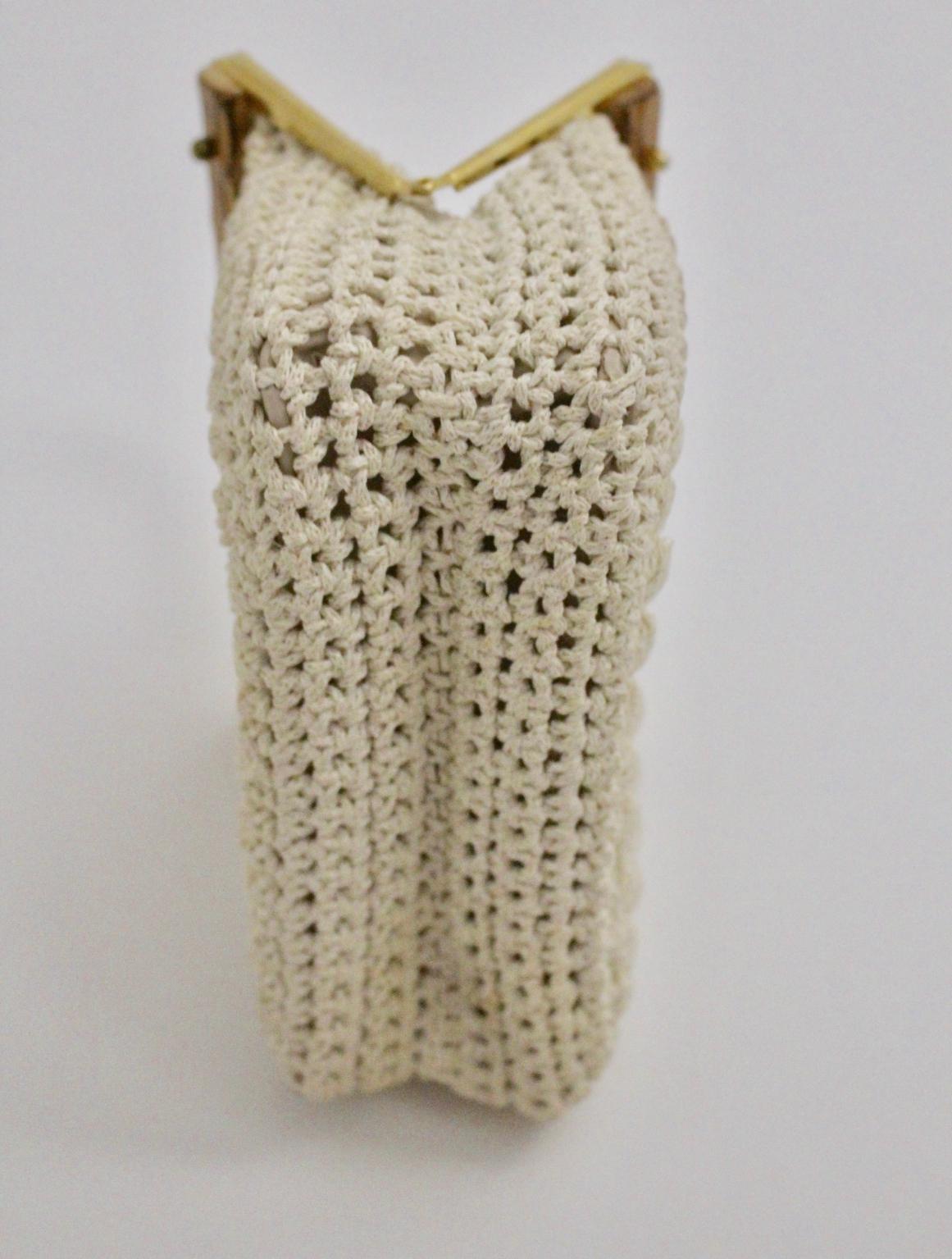 White Vintage Handlebag Crochet Italy, 1960s For Sale 6