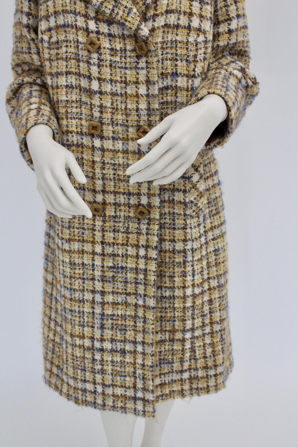 Herbert Schill Wool Tweed Boucle Double Breasted Coat circa 1968 Vienna For Sale 8