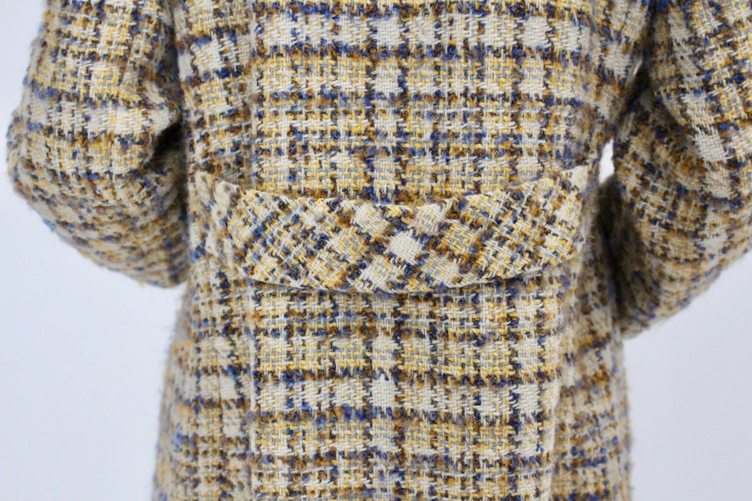 Herbert Schill Wool Tweed Boucle Double Breasted Coat circa 1968 Vienna For Sale 10