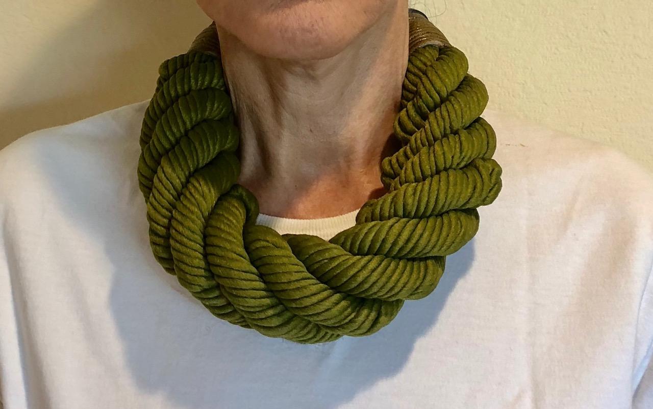 Premier Etage Paris Green sculptural Statement Necklace  In Good Condition In Palm Springs, CA
