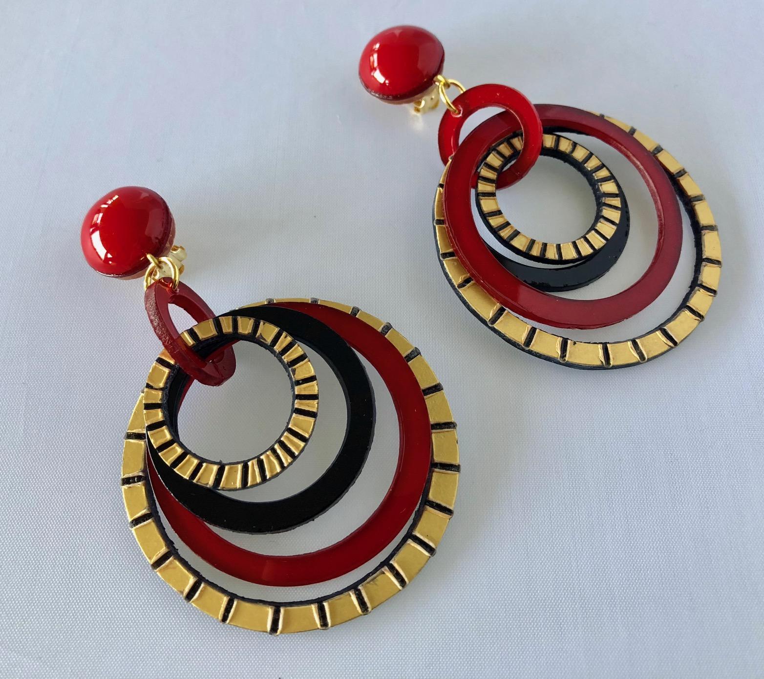 Cilea Paris Modern Pop Art Red Hoop Statement Earrings  In New Condition In Palm Springs, CA