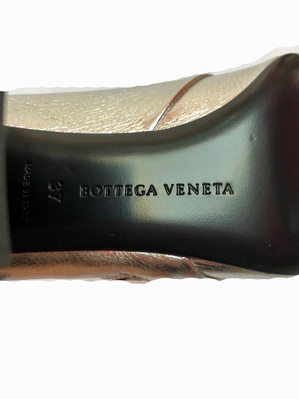 Silbernes Stiefeletten von Bottega Veneta Damen im Angebot