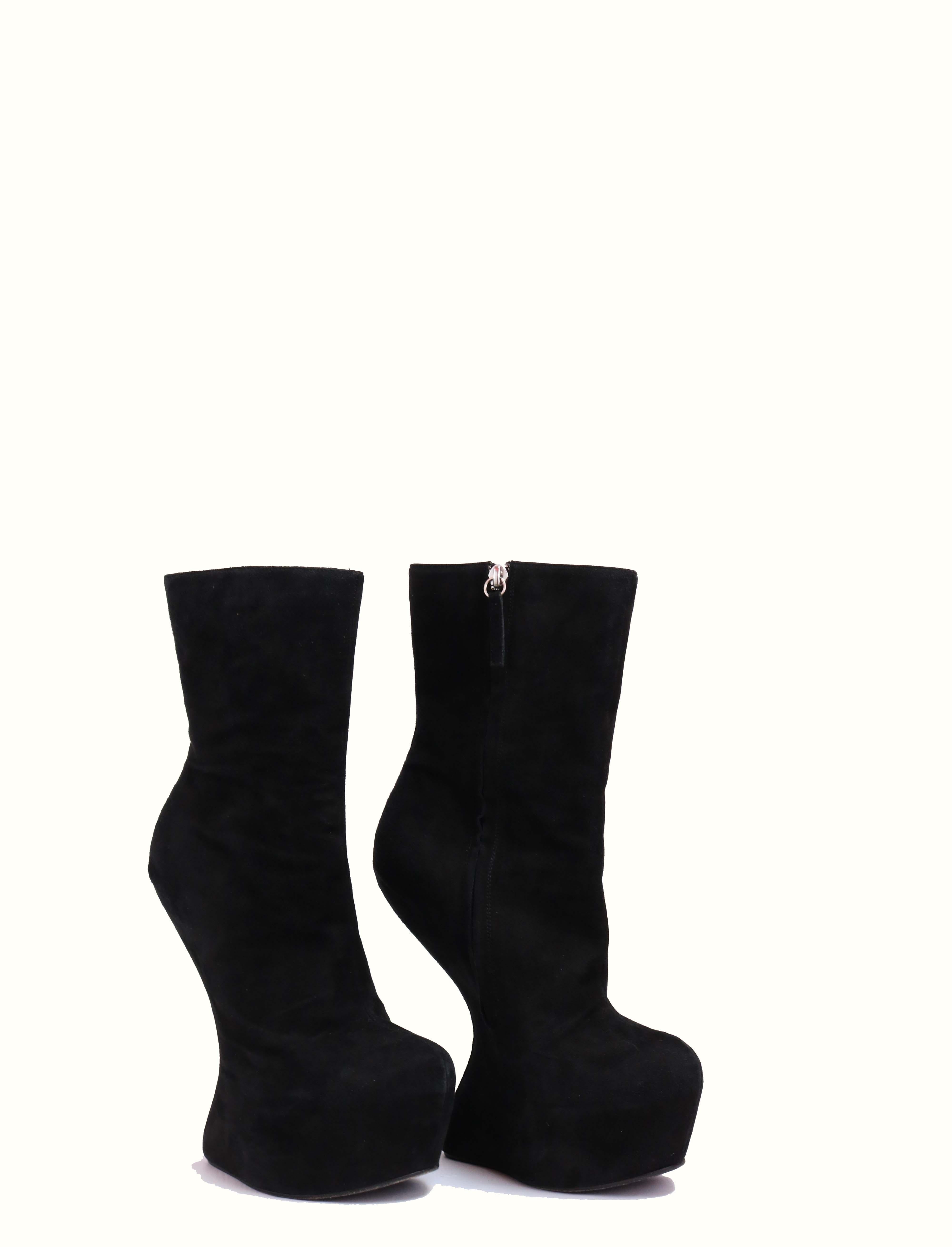 Guiseppe Zanotti Suede Black Booties Size US 7.5 For Sale 1
