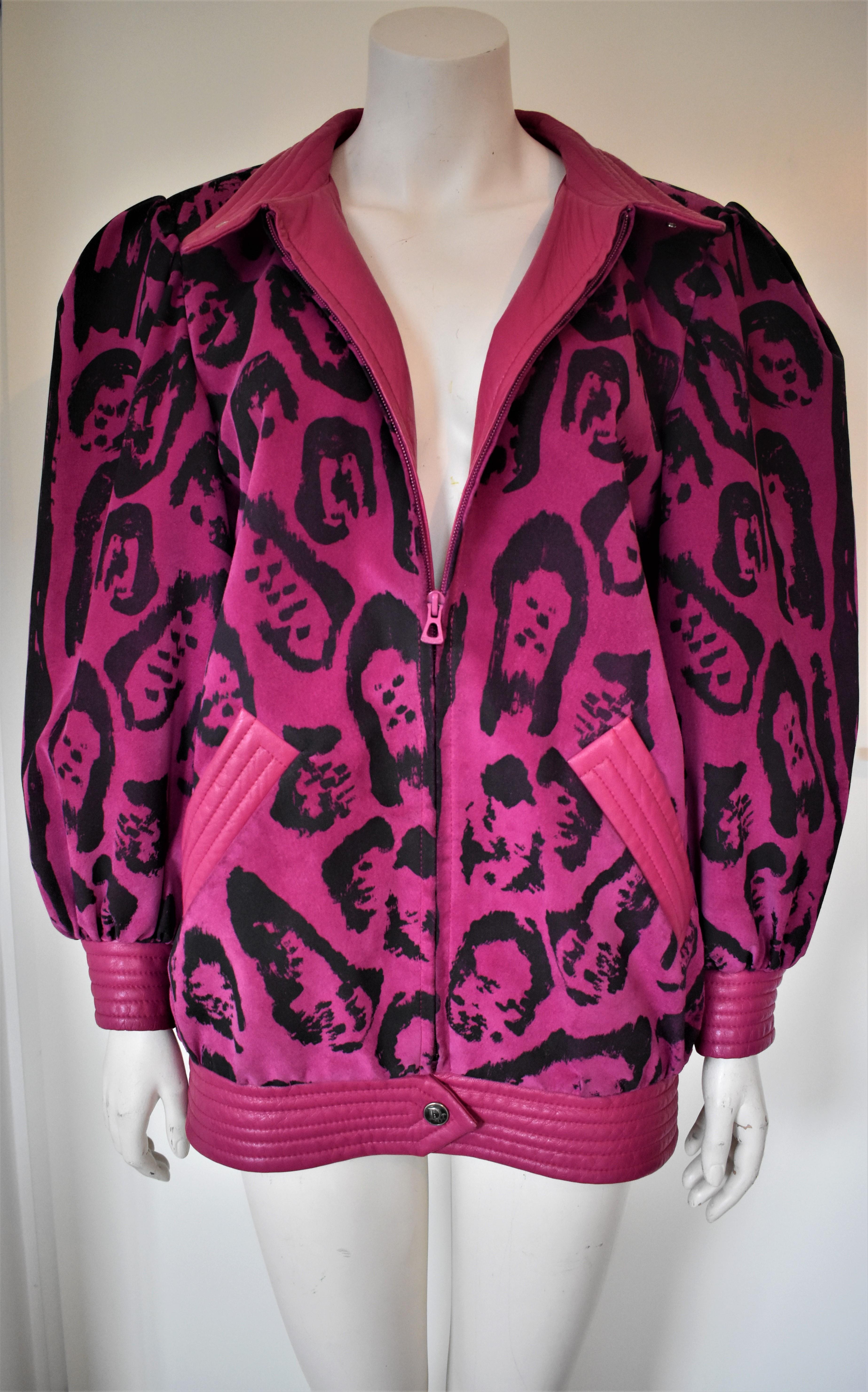 Rare and iconic Dior Boutique Cuirs jacket in hot pink suede with leather trimmings in a very good condition. The model is oversized, it is a little to big for the mannequin, but it still looks very good. Before shipping, the jacket will be sent to