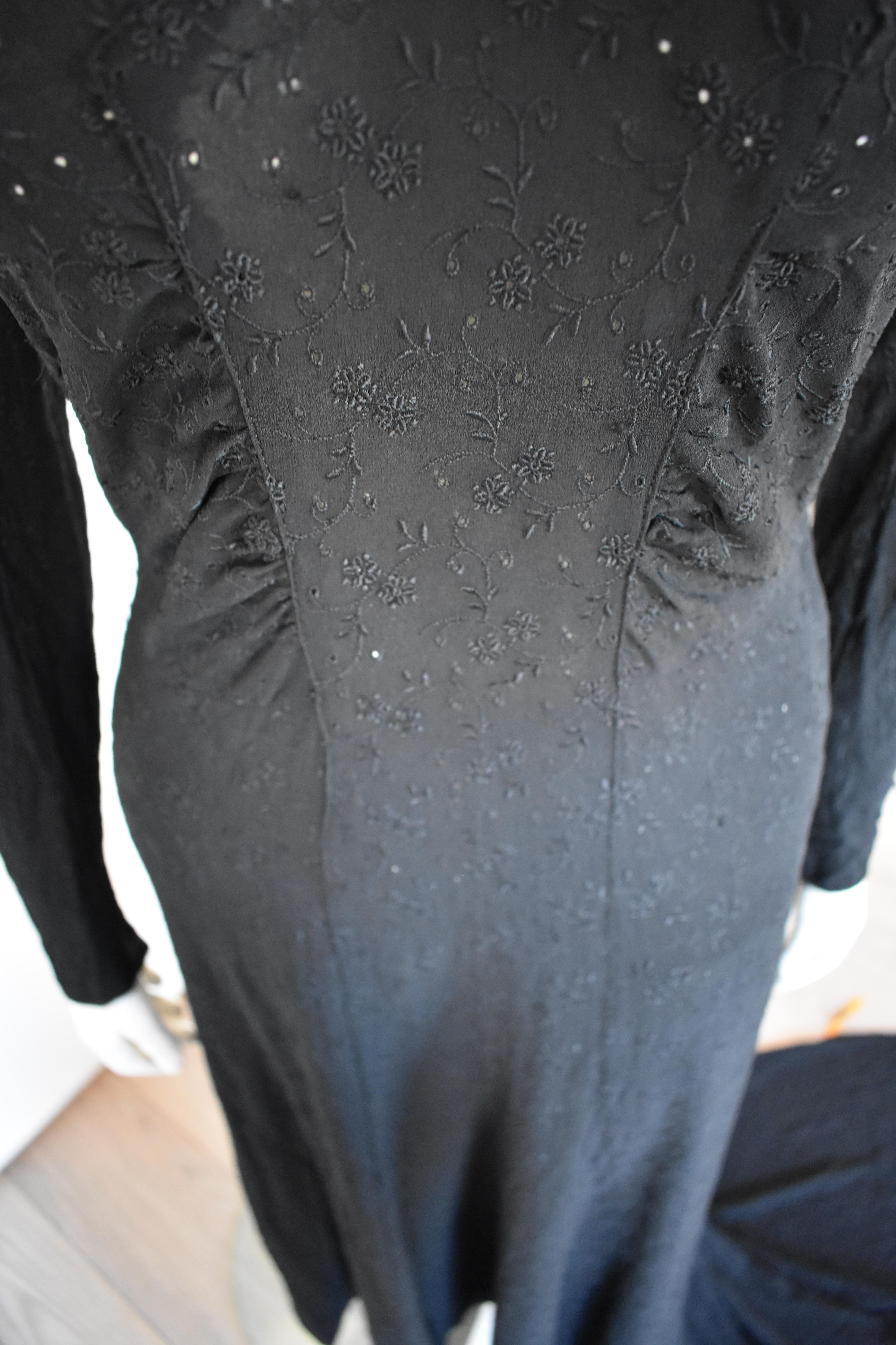 FINAL SALE Vintage Embroidered Hand-Made 1940's Black Gown with Long Train im Angebot 7