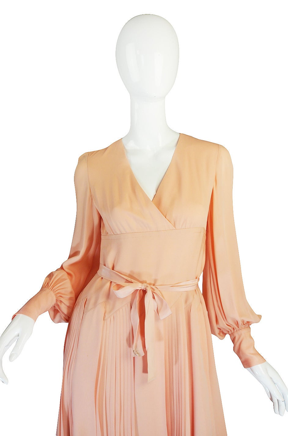 A/W 1973 Christian Dior Haute Couture Silk Day Dress In Excellent Condition For Sale In Rockwood, ON