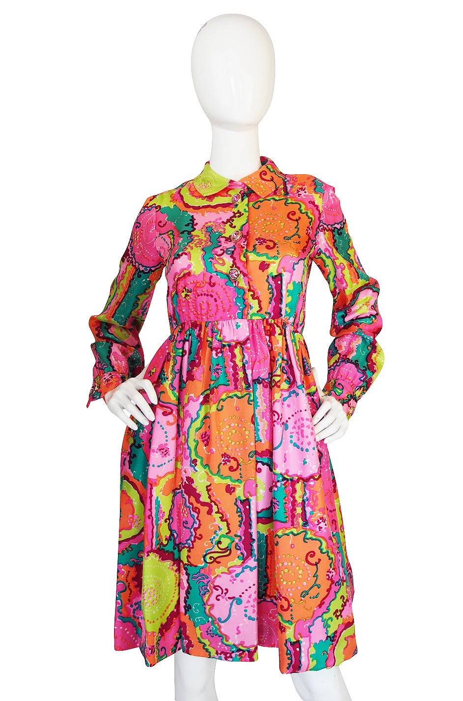 1960s Bright Print Malcolm Starr Silk Twill Dress In Excellent Condition For Sale In Rockwood, ON